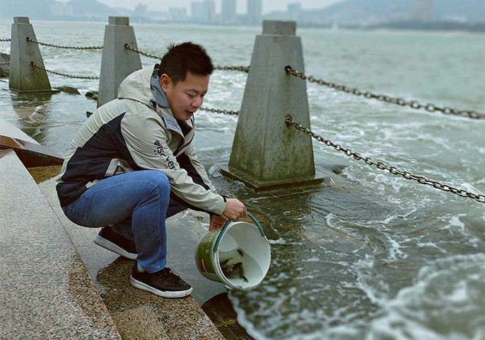 十載放生初心在，砥礪前行創未來